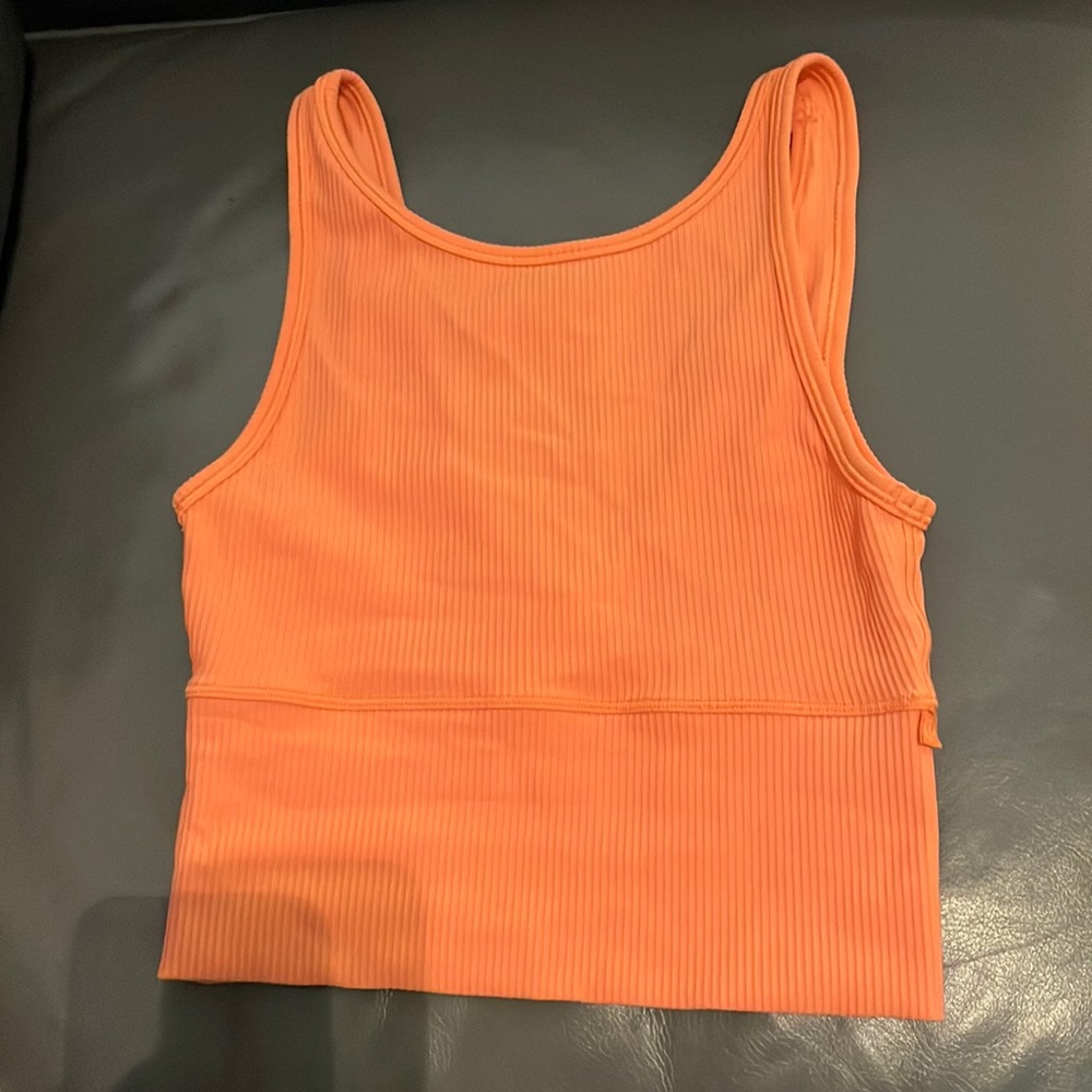 Lululemon power pivot tank